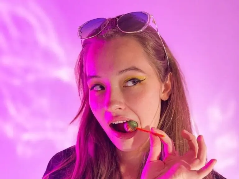 Privatshow mit AnikaNavaro