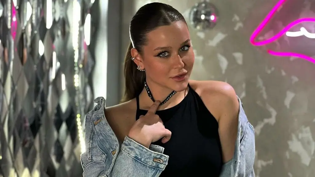 Privatshow mit RayneTopels